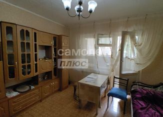 Продается 2-ком. квартира, 55 м2, Астрахань, Украинская улица, 21