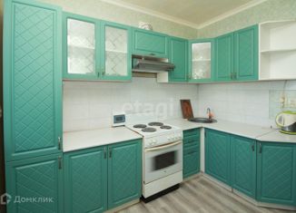 Продается 2-комнатная квартира, 48.3 м2, Нижневартовск, улица Мира, 36