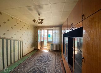 Продаю 2-комнатную квартиру, 45.4 м2, Глазов, улица Гайдара, 11