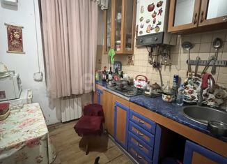 Продам 2-ком. квартиру, 33 м2, Симферополь, улица Ломоносова, 63, Киевский район