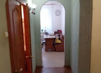 Продаю пятикомнатную квартиру, 93 м2, Саратов, улица Дома 8 Марта, 5, Октябрьский район