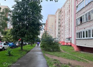 Продается однокомнатная квартира, 35.2 м2, Киров, улица МОПРа, 80