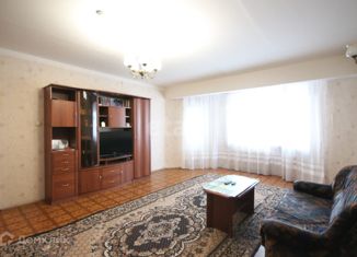 Трехкомнатная квартира на продажу, 90.5 м2, Тюменская область, проспект Губкина, 7А