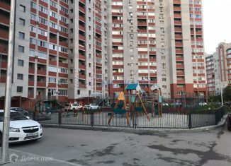 Продажа 2-ком. квартиры, 62.5 м2, Волгоград, проспект Маршала Жукова, 98Б, ЖК Атлант