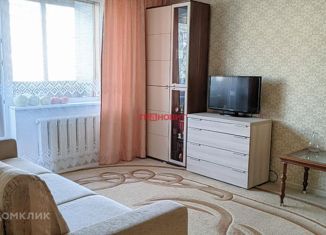 Продам 2-ком. квартиру, 44 м2, Новосибирск, улица Энгельса, 10, улица Энгельса