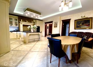 Продажа 5-ком. квартиры, 210 м2, Пятигорск, улица Малыгина, 23