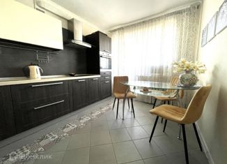 Продажа 2-комнатной квартиры, 55 м2, Вологодская область, Ягодная улица, 10