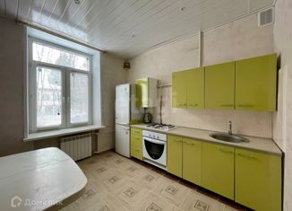Сдача в аренду двухкомнатной квартиры, 49 м2, Москва, улица Маршала Тимошенко, 4