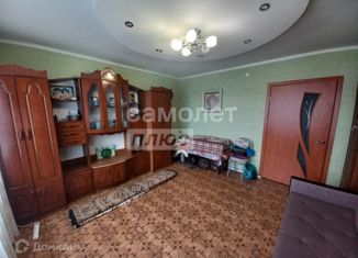 Продаю 2-ком. квартиру, 51.8 м2, село Оранжереи, улица Чкалова, 62