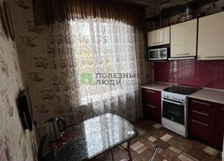 Продам 2-ком. квартиру, 60 м2, Ангарск, переулок Ярополова, 5