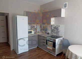 Сдам в аренду трехкомнатную квартиру, 57.5 м2, рабочий посёлок Кольцово, Никольский проспект, 16