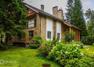 Продается дом, 600 м2, территория ДЗ Шервуд