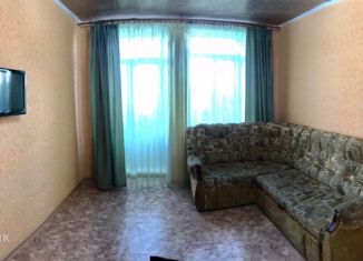 Двухкомнатная квартира в аренду, 50.7 м2, Североморск, улица Сафонова, 2