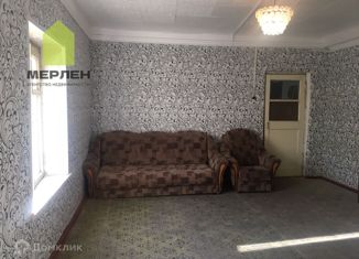 Продам 2-комнатную квартиру, 45.2 м2, Калужская область, проспект Революции, 48