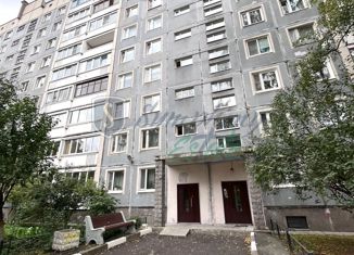 Продаю комнату, 58 м2, Санкт-Петербург, проспект Художников, 15/1, муниципальный округ Сосновское