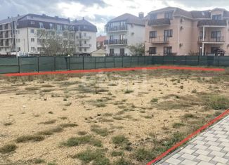 Продаю земельный участок, 7.5 сот., поселок городского типа Новофёдоровка, улица Дегтярёва, 1