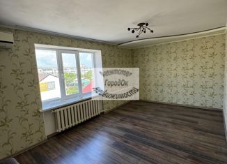 Продам 4-ком. квартиру, 64 м2, Саки, улица Кузнецова, 14