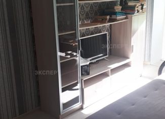 Продается двухкомнатная квартира, 40 м2, рабочий посёлок Крестцы, улица Строителей, 18