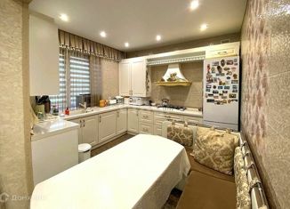 Продаю трехкомнатную квартиру, 77 м2, Белгород, ЖК Парковый, проспект Богдана Хмельницкого, 60А