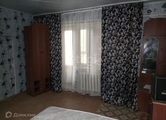 Двухкомнатная квартира на продажу, 51.4 м2, поселок городского типа Романовка, 2-я Заводская улица, 36
