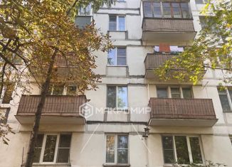 Сдаю в аренду 1-комнатную квартиру, 33 м2, Москва, Смольная улица, 45