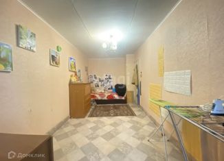 Продается 3-комнатная квартира, 62 м2, посёлок городского типа Верхнеднепровский, Комсомольская улица, 29