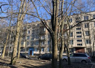 Продам комнату, 58.4 м2, Санкт-Петербург, улица Козлова, 51к2, муниципальный округ Ульянка