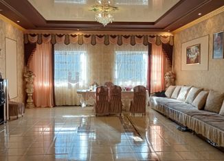 Продам дом, 179 м2, поселок Горняцкий, Коммунистическая улица