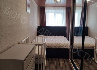 Продаю 3-ком. квартиру, 55 м2, Балашов, улица 30 лет Победы, 137