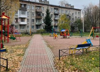 Продается 1-комнатная квартира, 32 м2, Мурино, Оборонная улица, 53