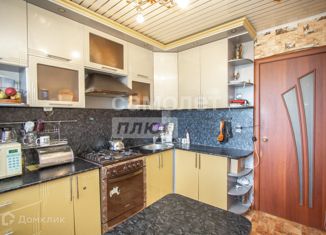 Продам 3-ком. квартиру, 64.5 м2, Благовещенск, улица Седова, 120