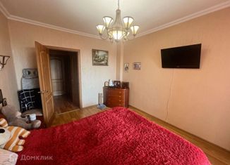 Продается 3-комнатная квартира, 61.5 м2, Крым, улица Гавена, 97