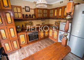 Продается таунхаус, 138 м2, село Толмачёво, улица Квашнина, 6/3