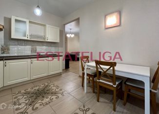 Продам трехкомнатную квартиру, 94 м2, Москва, Береговой проезд, 5к2, метро Шелепиха