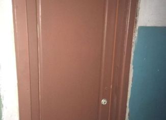 Продаю комнату, 13.2 м2, Качканар, 4-й микрорайон, 58