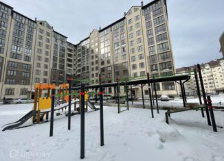 Продажа 2-комнатной квартиры, 80 м2, Нальчик, улица Тарчокова, 31, район Мей