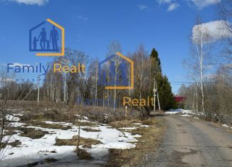 Продам участок, 14 сот., деревня Никольские хутора, Центральная улица