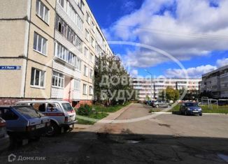 Продается 2-комнатная квартира, 52.7 м2, Добрянка, улица Карла Маркса, 82/3