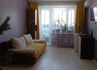 Продается двухкомнатная квартира, 45 м2, Курганская область, улица Дзержинского, 6