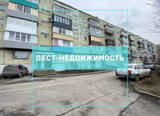 Продам 2-комнатную квартиру, 51.4 м2, Кемеровская область, улица Зварыгина, 5