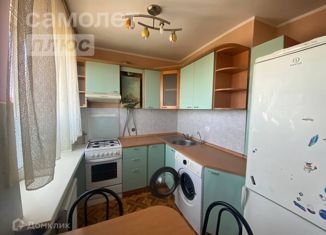 Продажа 2-комнатной квартиры, 62.5 м2, Ейск, улица Плеханова, 20