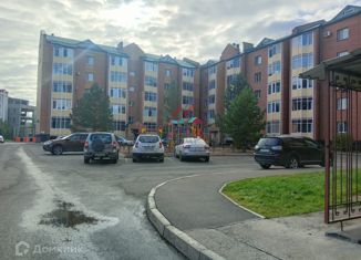 Продается 3-комнатная квартира, 84 м2, Абакан, улица Крылова, 112