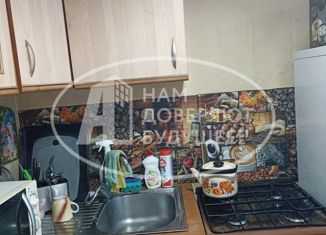 Продаю 1-комнатную квартиру, 29.9 м2, Лысьва, улица Шмидта, 45