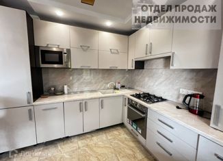 Продам трехкомнатную квартиру, 70 м2, Краснодарский край, Крепостная улица, 66