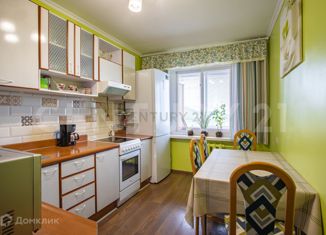 Продается двухкомнатная квартира, 53.5 м2, Владивосток, Артековская улица, 1А