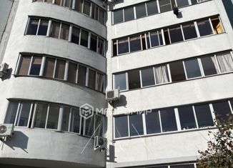 Продается трехкомнатная квартира, 80.7 м2, Челябинск, улица Чайковского, 52А