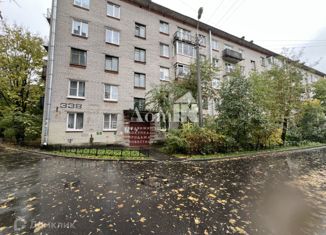 Продам 2-ком. квартиру, 41 м2, Сестрорецк, Приморское шоссе, 338