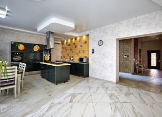 Продам дом, 394.6 м2, посёлок городского типа Яблоновский, улица Чапаева