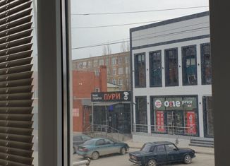 Продаю 1-ком. квартиру, 29.1 м2, Темрюк, улица Ленина, 180