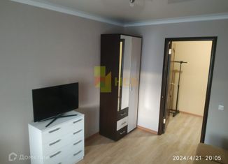 Сдача в аренду двухкомнатной квартиры, 45 м2, Омская область, проспект Мира, 38Б